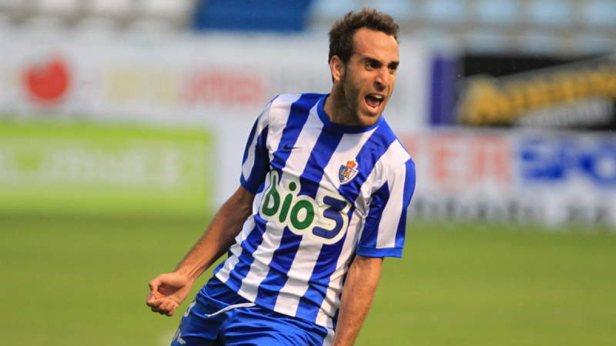 Carlos Ruiz jugó en la Deportiva en las temporadas 2011-2012 y 2012-2013