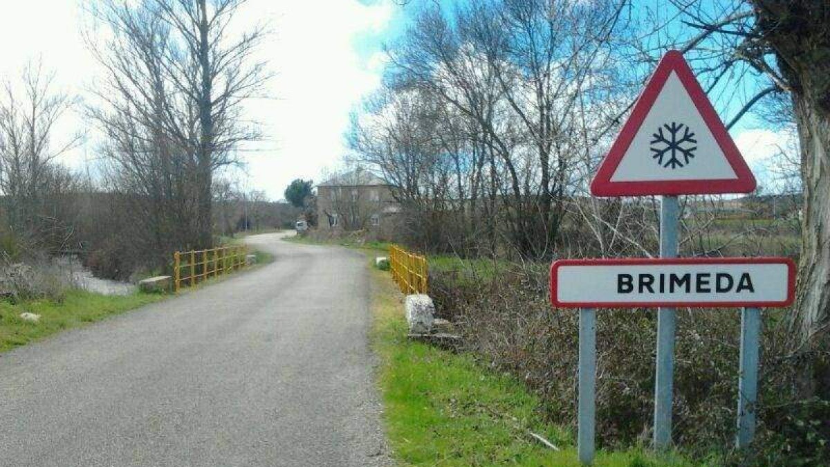 La intervención mejorará este puente en Brimeda.