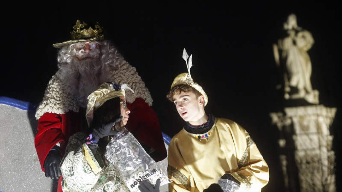 Los Reyes Magos contarán cada uno con una calesa y otras cuatro de acompañamiento. FERNANDO OTERO