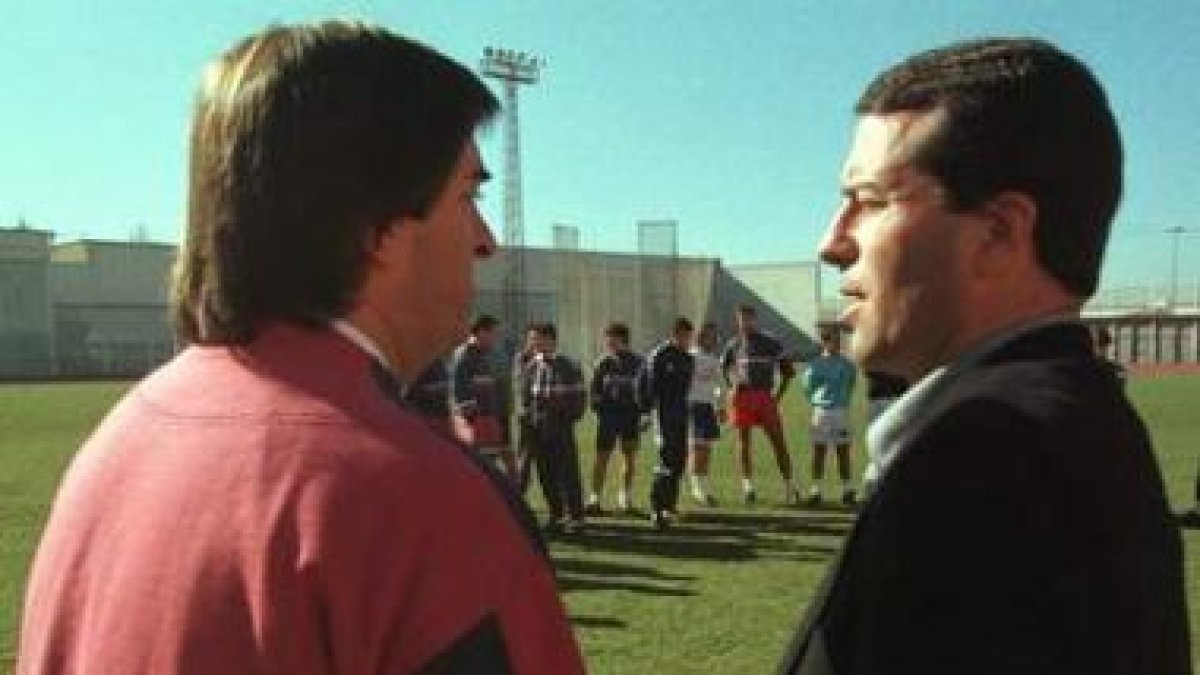 Pepe Calvo, izquierda, y Miguel Ángel Tomé tienen opciones de volver a dirigir a la Cultural.