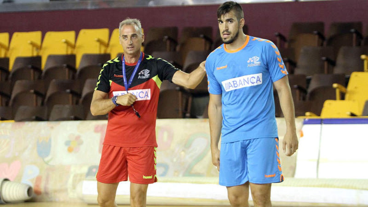 El lateral ademarista Juanjo Fernández confía en jugar ante el BM Guadalajara.