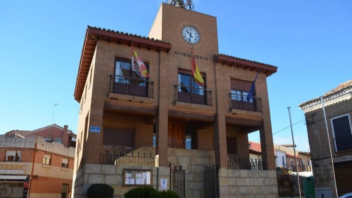 Ayuntamiento de Valderas. DL