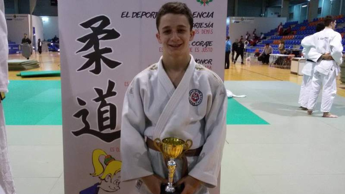 Miguel Ángel Martínez es el único judoca leonés que se hizo con un sitio en la fase final. DL