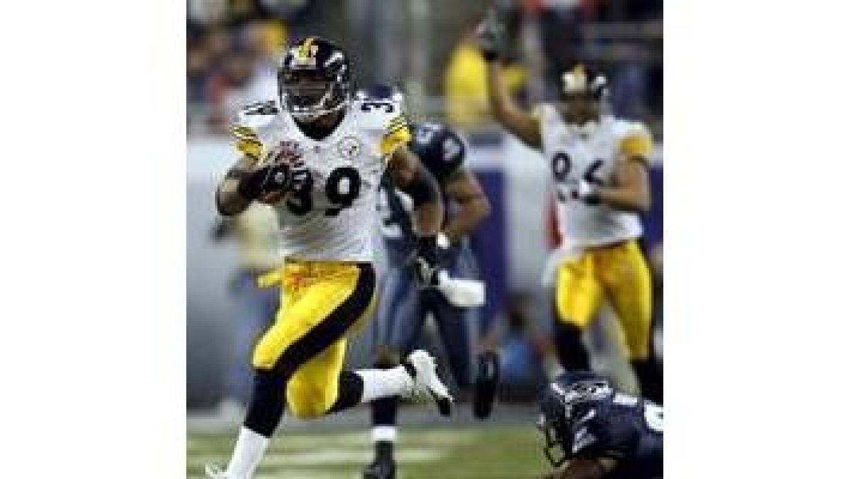 Willie Parker anotó el touchdown más largo de la historia de las finales