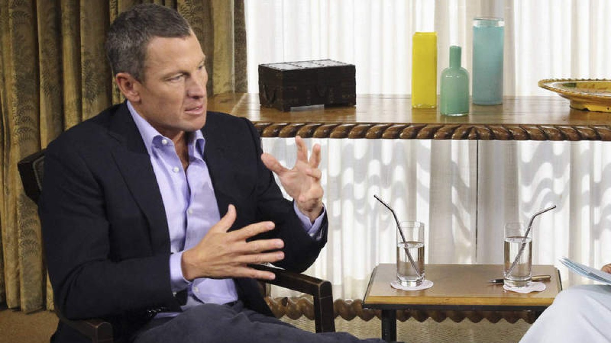 Lance Armstrong durante la entrevista «planetaria» que concedió a Oprah Winfrey.