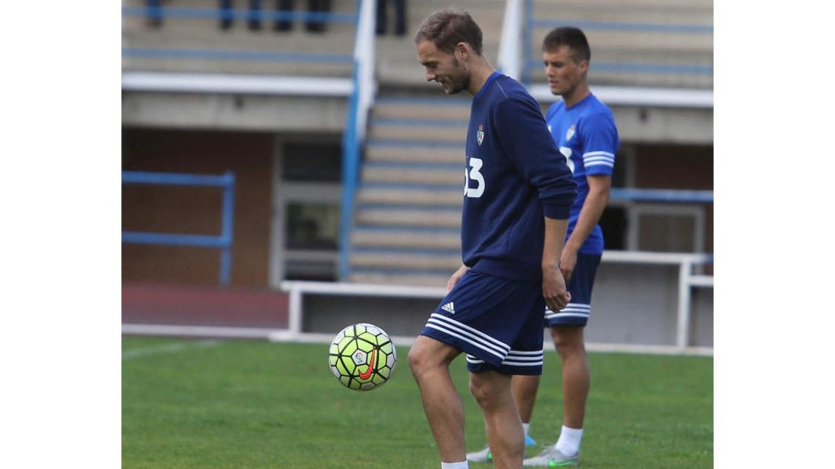 Seoane podría ser una de las novedades en el equipo inicial mañana en San Mamés