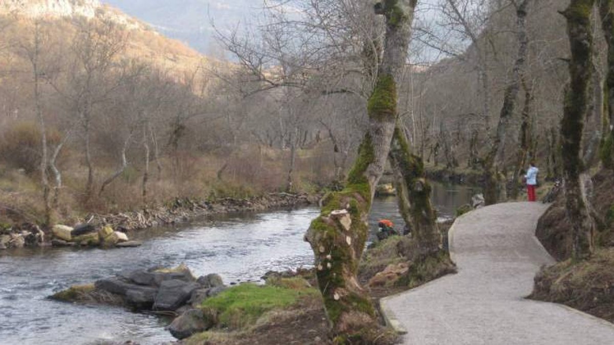 Los accesos a las inmediaciones de Aguas Bravas están construidos desde el año pasado.