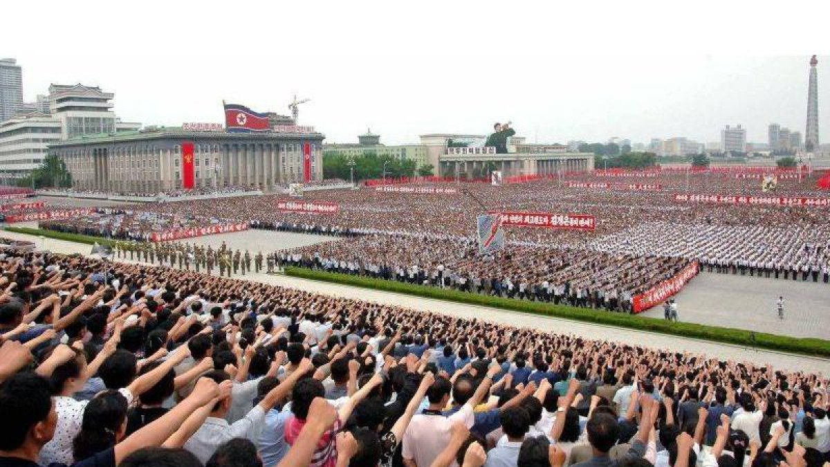 Multitudinaria conmemoración del 63 aniversario de la Guerra de Corea.
