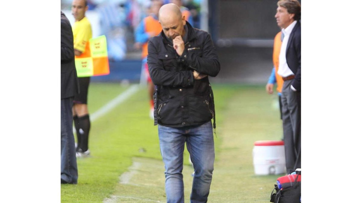Claudio medita cambios para recibir mañana al Córdoba en El Toralín.