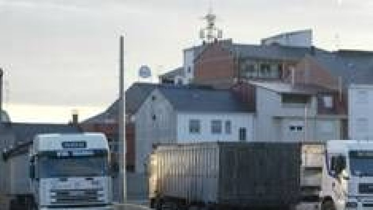 La terminal de camiones estará ubicada en el interior del polígono