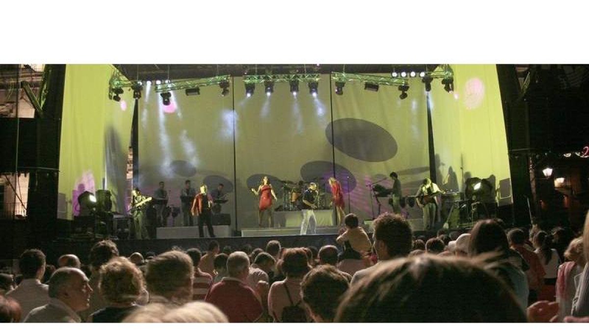 Imagen de archivo de un concierto de la orquesta leonesa San Francisco. DL