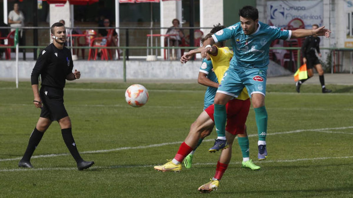 El Atlético Astorga se está mostrando intratable en este tramo de la temporada. FERNANDO OTERO