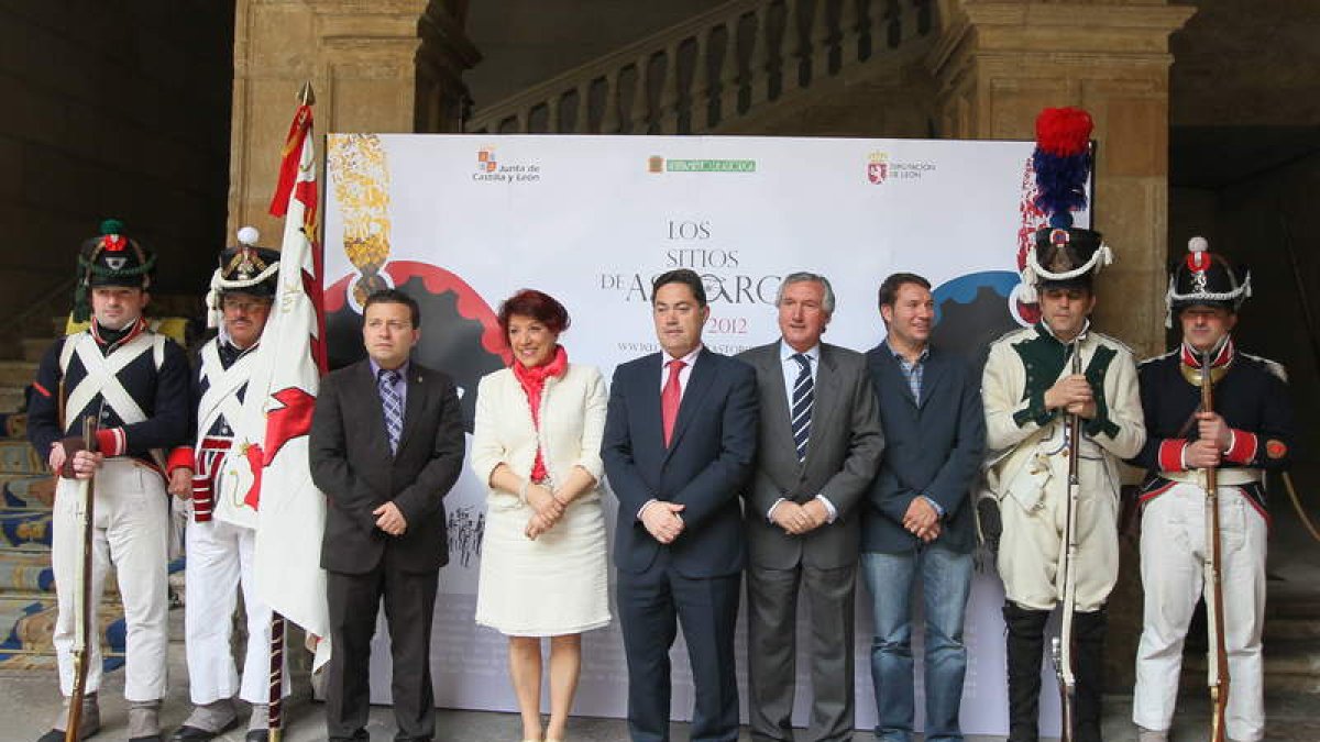 La recreación de la batalla se presentó ayer en el Palacio de los Guzmanes.