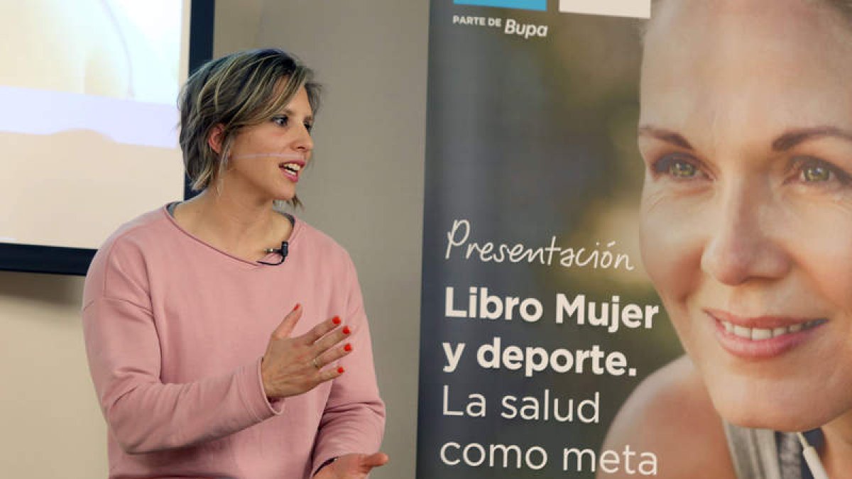La piragüista Teresa Portela presentó la publicación ‘Mujer y Deporte: La salud como meta’.