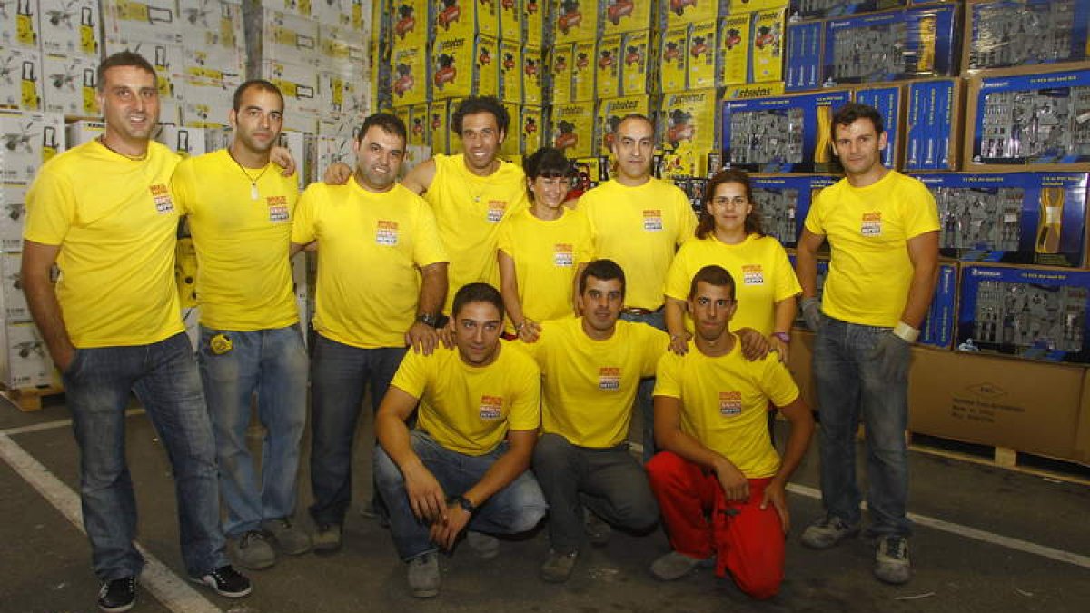 Plantilla de Brico Depôt, lista para la inminente apertura del Brico Rastro.