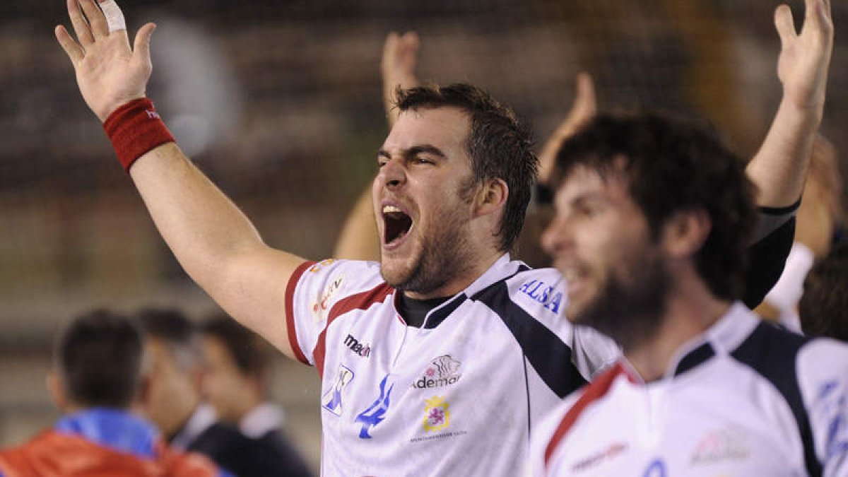 Andreu y Antonio García celebran la gran victoria sobre el Copenhague el pasado sábado.