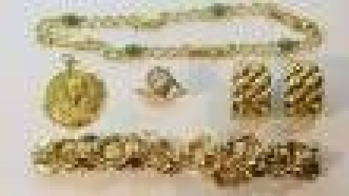 Los lotes de joyas van desde los 50 euros hasta los 2.500