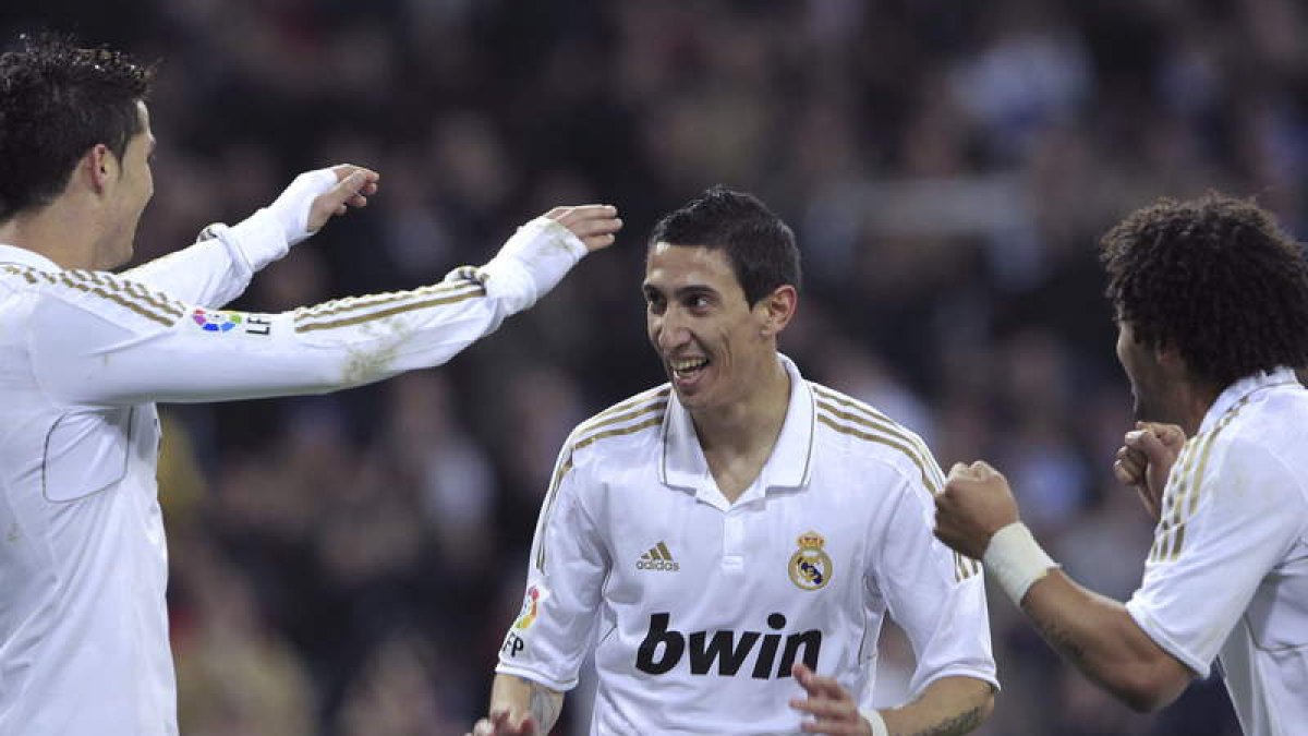 Ángel di María celebra su gol, tercero del equipo, junto a Cristiano Ronaldo y Marcelo.