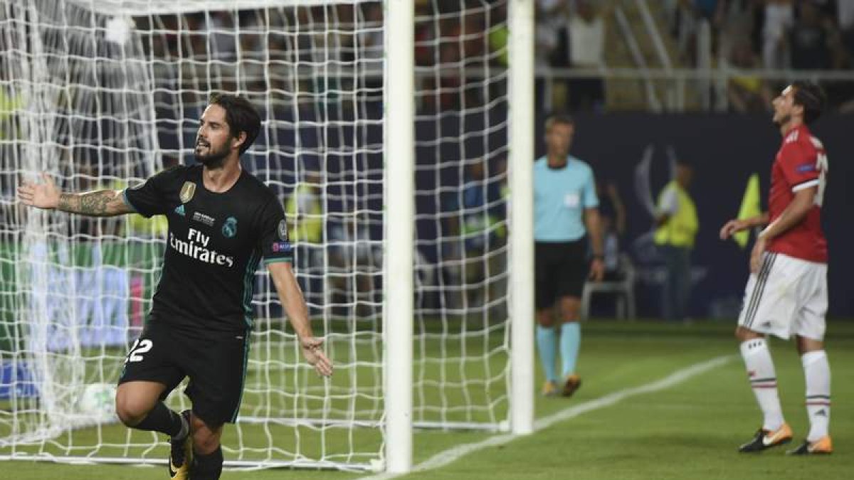 Isco, nombrado MVP de la final, anota el segundo gol del Madrid. DONEV