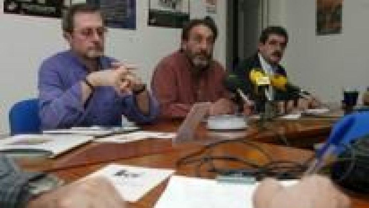 De izquierda a derecha, Ángel Luis Nieto, Germán Fernández y Hermán Hijosa