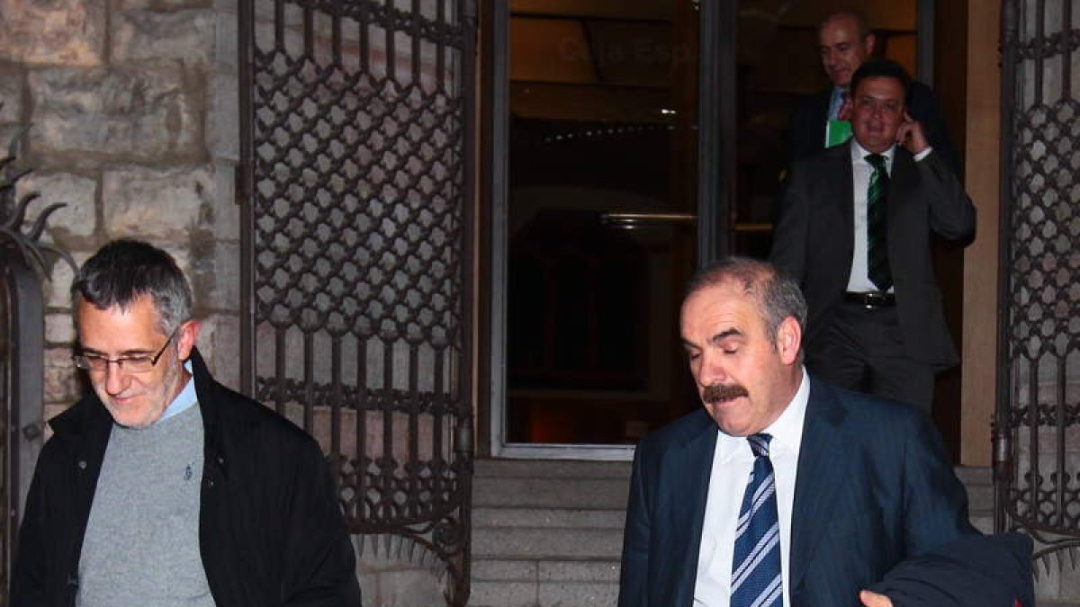 José Antonio Turrado, saliendo de Botines.