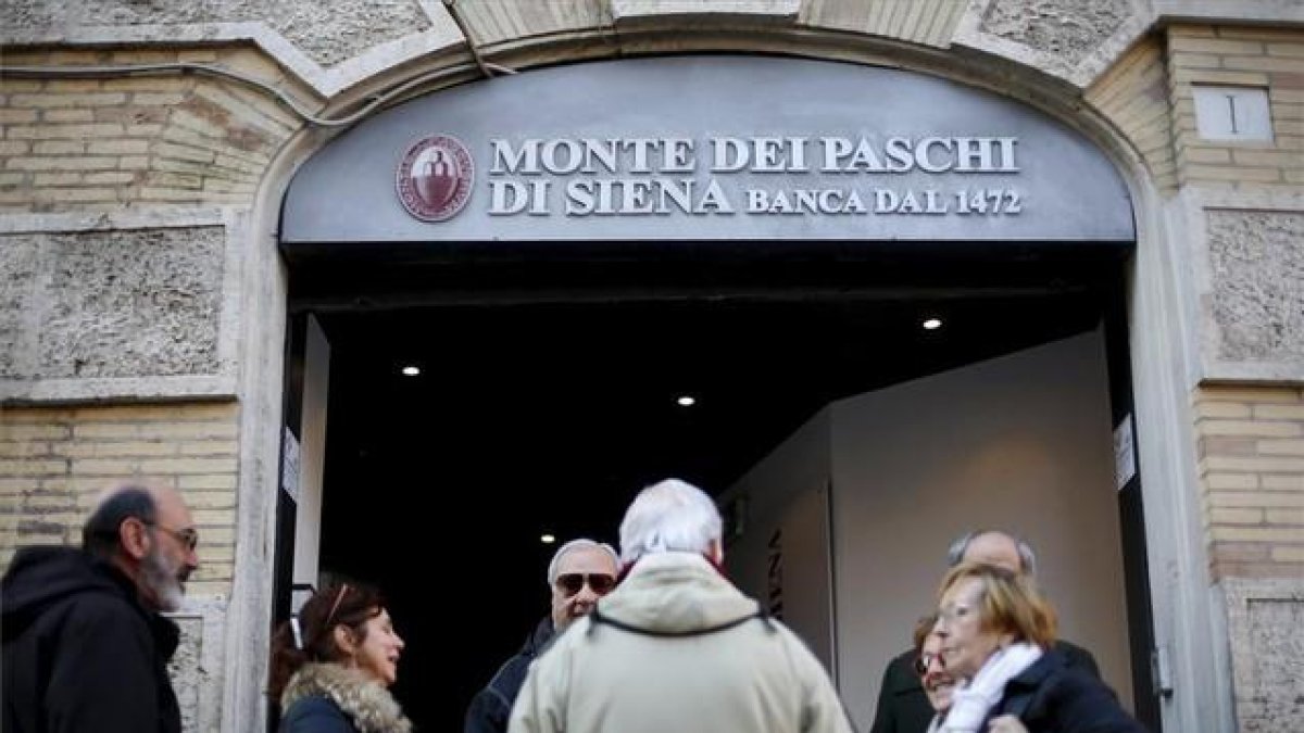Oficina del Monte Dei Paschi en Roma.