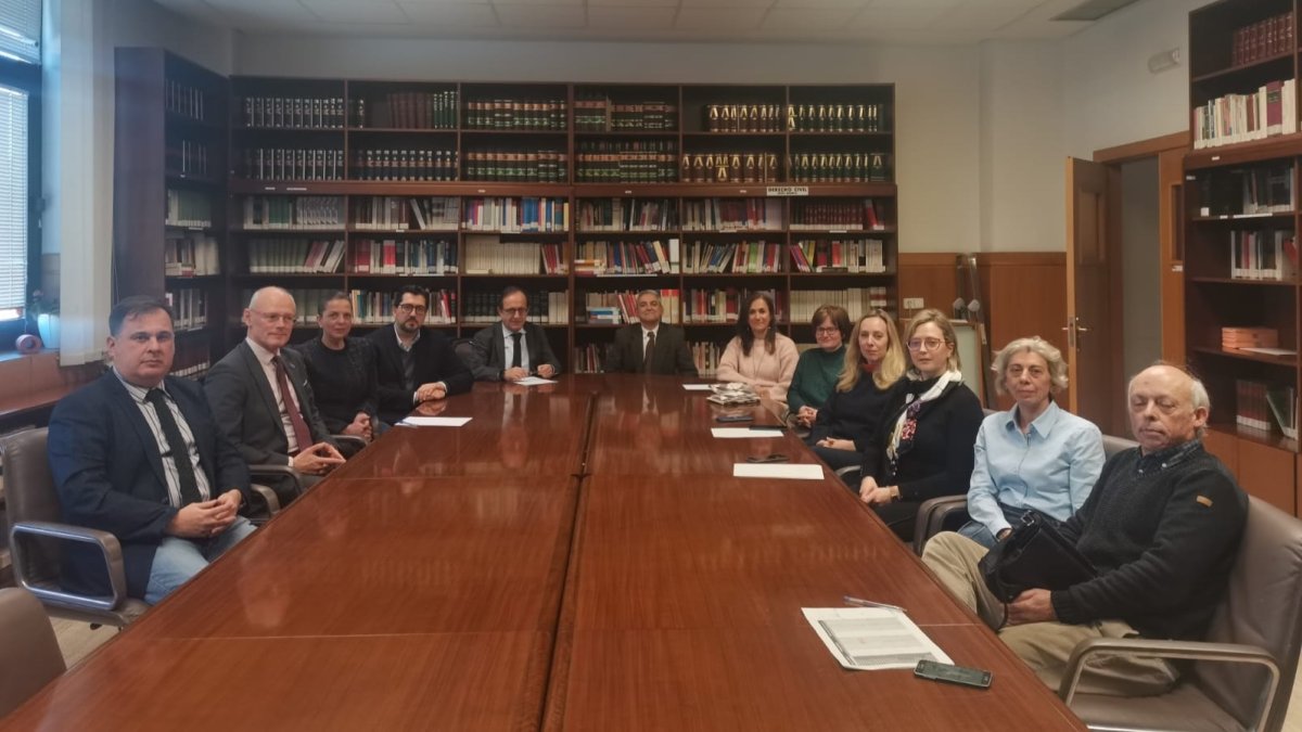 Abogados y letrados judiciales, en la reunión. DL