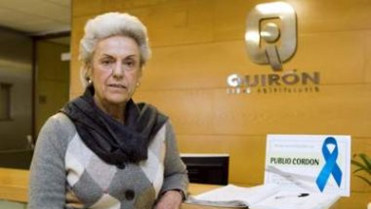 La esposa de Publio Cordón, Pilar Muro, muestra su alegría por las últimas noticias sobre la desapar