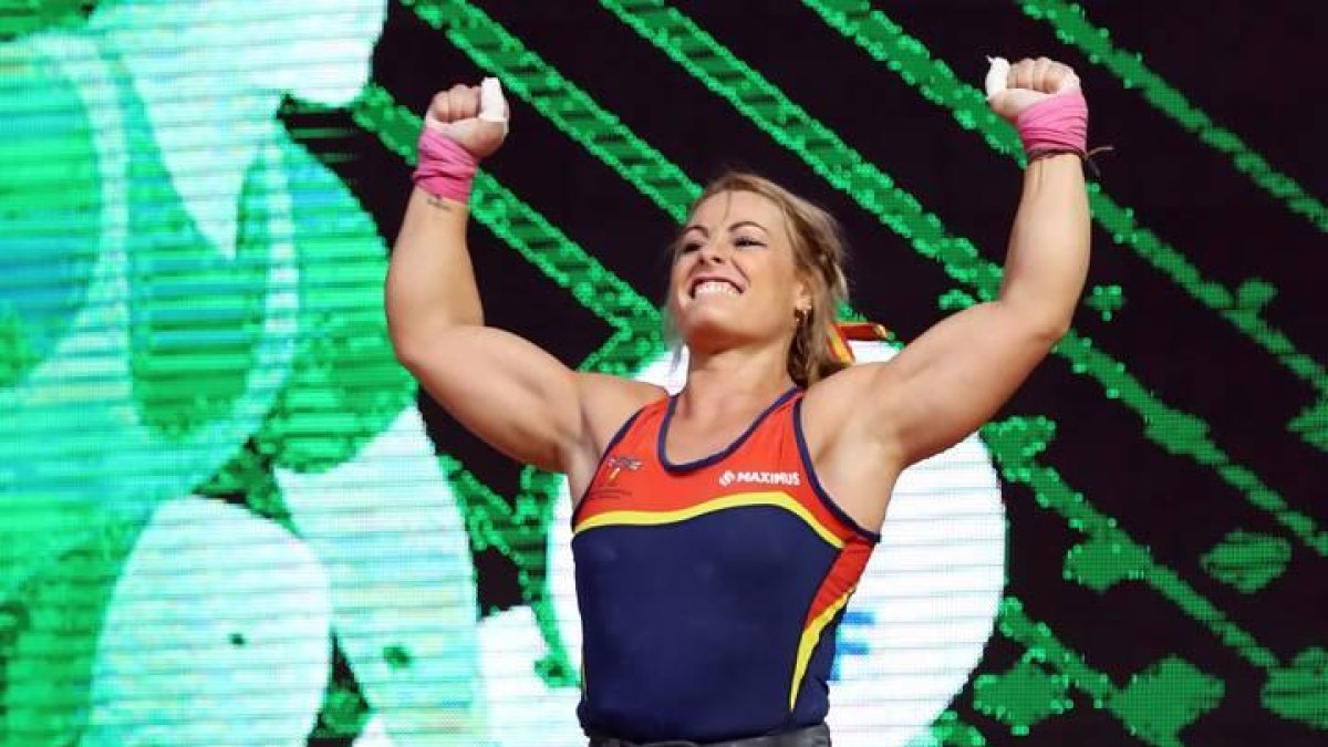 La leonesa Lydia Valentín consiguió este jueves la medalla de oro en arrancada y en el total de la categoría de 81 kilos, así como el bronce en dos tiempos, de los Mundiales de halterofilia que se disputa en Asjabad (