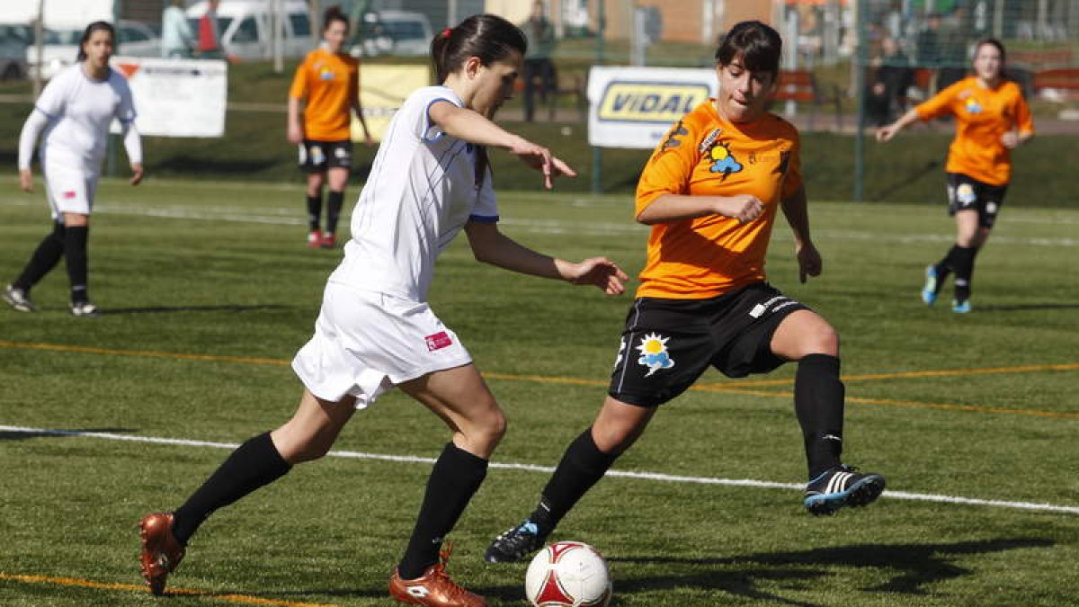 El equipo berciano se aseguró hace dos jornadas su continuidad en la categoría, mientras el conjunto trepalense consumó su descenso la pasada.