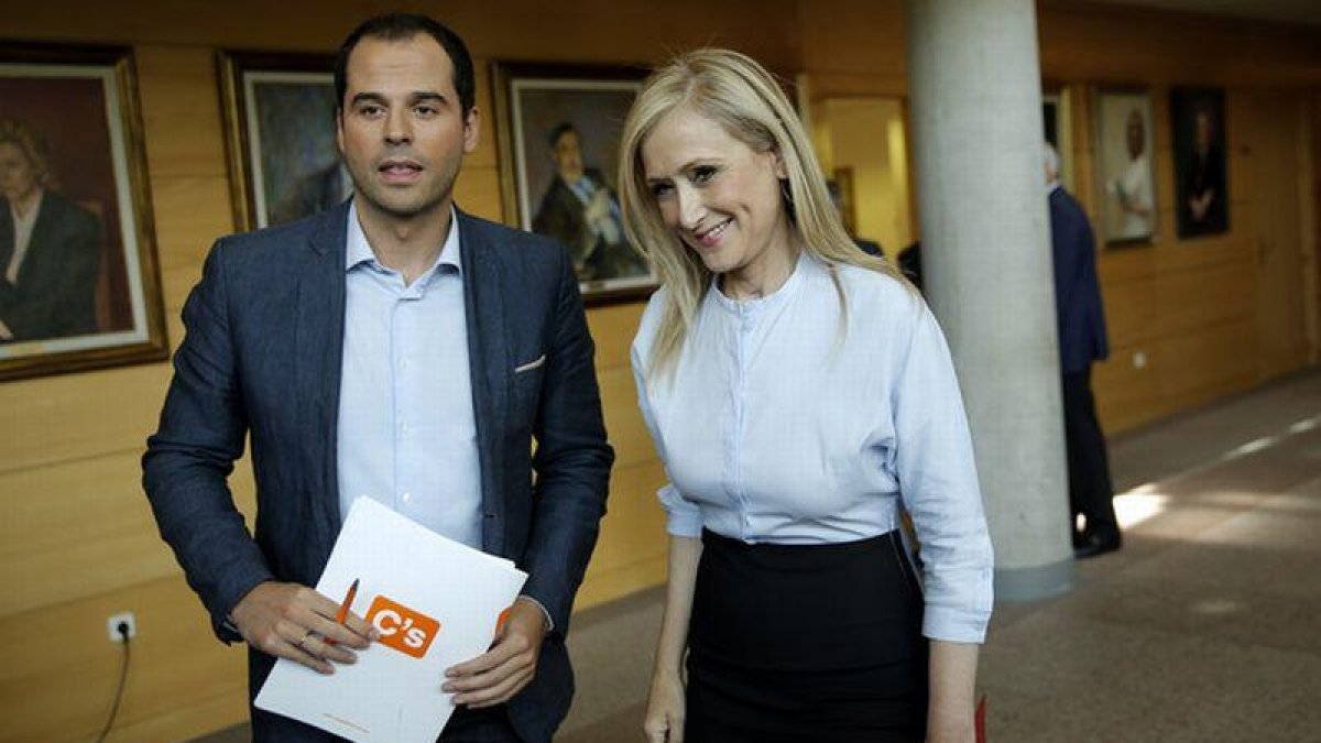 Cristina Cifuentes y Ignacio Aguado, durante la reunión que han mantenido este viernes.