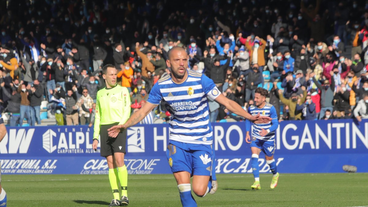 gol numero cien de Yuri