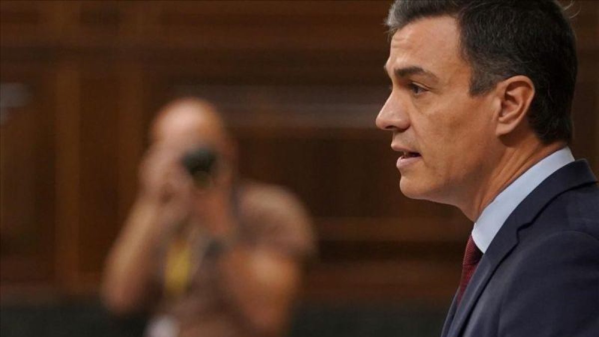 Pedro Sánchez en el pleno del Congreso.