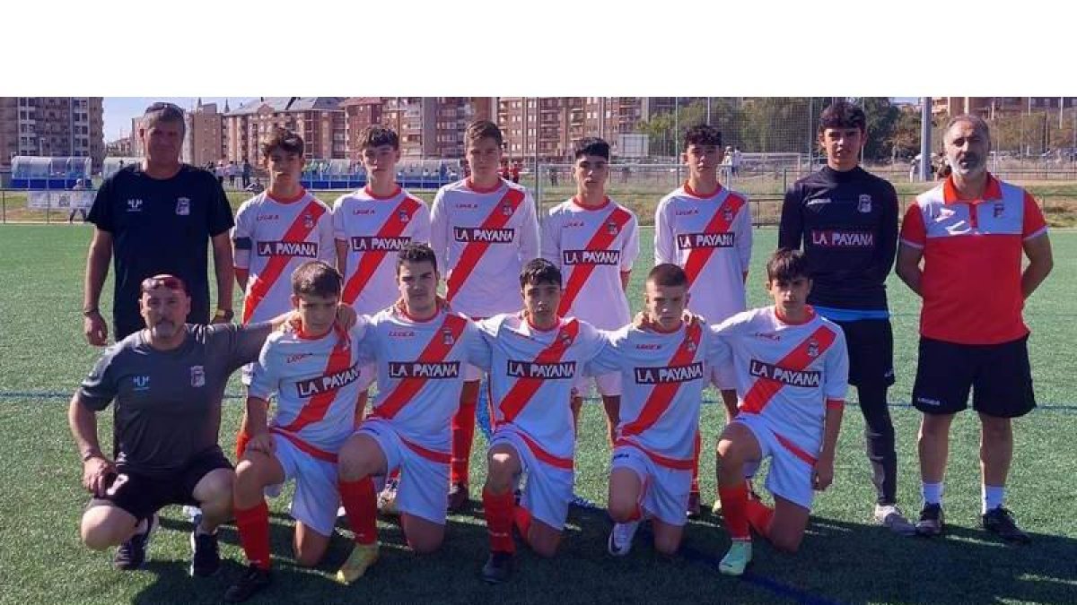 Formación del equipo del CD San Lorenzo que milita en la 2ª División Regional Cadete. DL