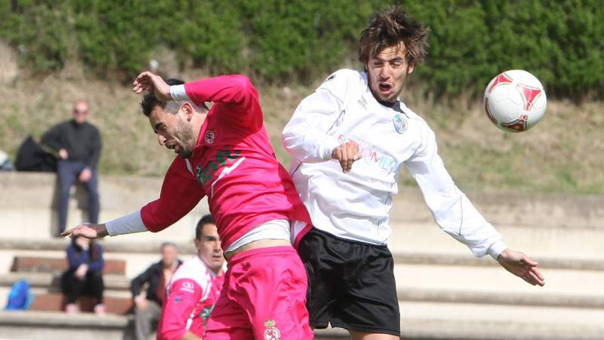 El equipo leonés otorgó demasiadas facilidades en ataque durante la primera mitad al filial unionista.