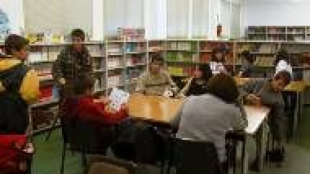 Instalaciones de la biblioteca ubicada en la Casa de Cultura de Pinilla