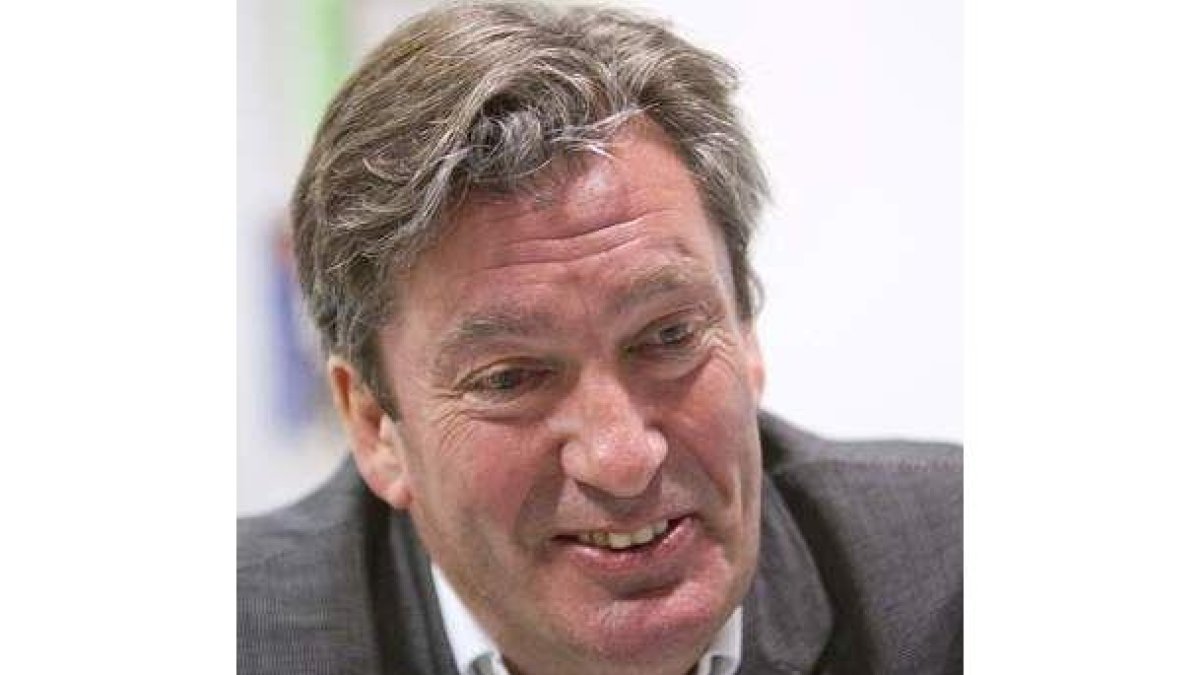 El historiador británico Giles MacDonough.