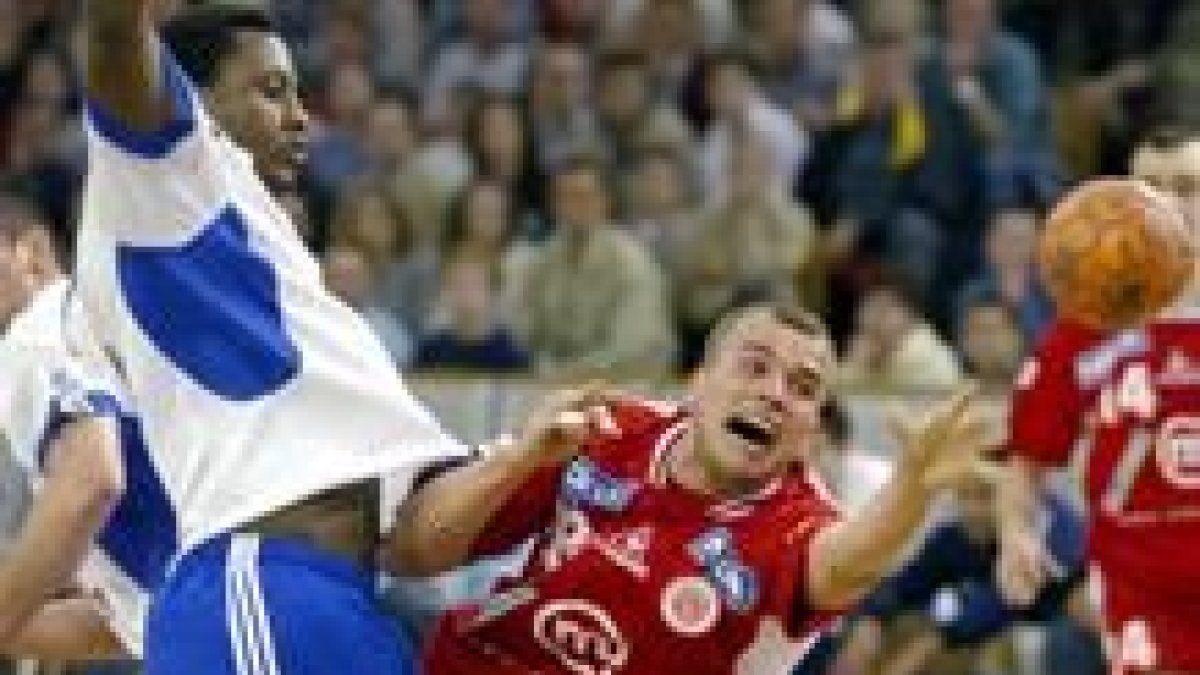 Uros Zorman ha conseguido resolver su situación y será jugador de Ademar el año próximo