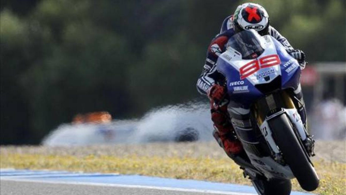 Jorge Lorenzo, en plena aceleración en el circuito de Jerez.