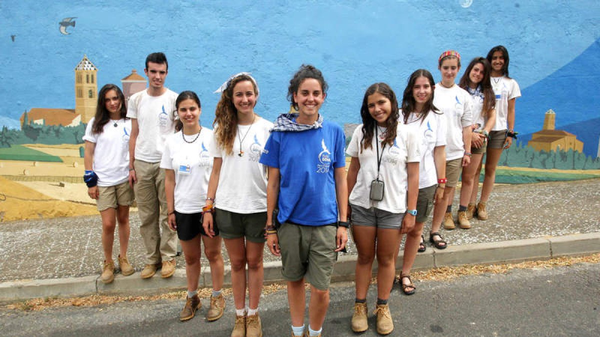 Foto de familia de los participantes de la Comunidad en la Ruta BBVA.