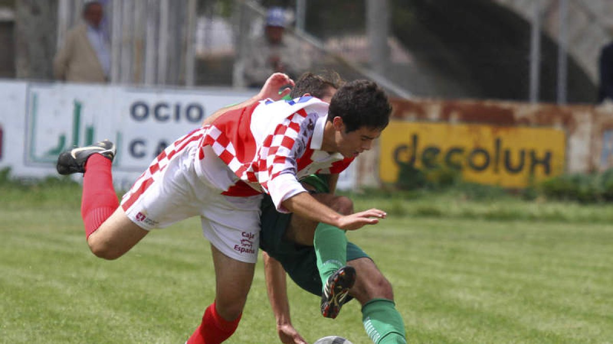 El equipo arlequinado se vio completamente superado por el conjunto cántabro.