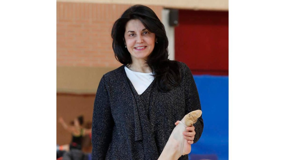 Ruth Fernández en un entrenamiento en el Centro de Alto Rendimiento de León. FERNANDO OTERO