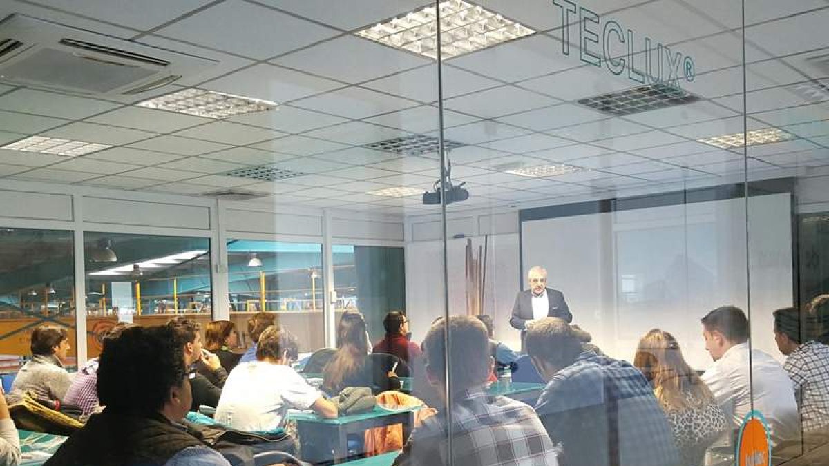 Imagen del máster de Comercio Exterior de la Cámara de León realizado en Tvitec.