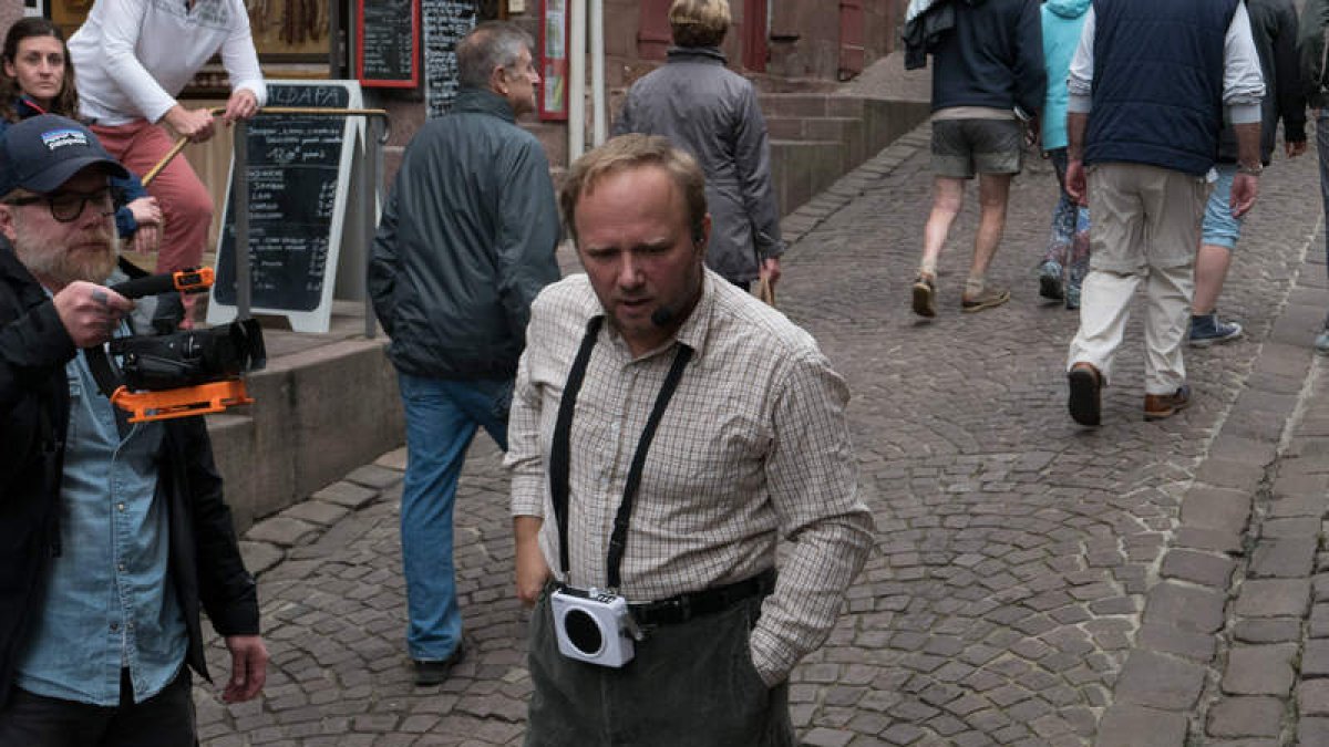 El protagonista de la obra durante el rodaje del documental sobre el Camino de Santiago. GREG SCOTT