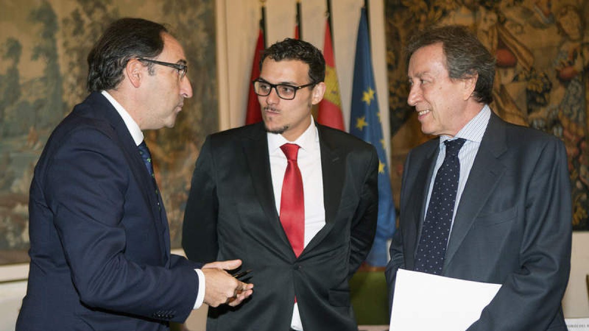 Alfonso Polanco, Tomás del Bien y José Antonio de Santiago-Juárez, ayer en Zamora. MARIAN A. MONTESINOS