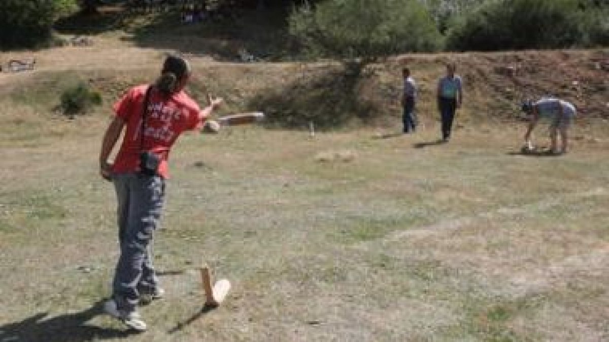 El campeonato de calva y el de lanzamiento de azada centrarán los juegos tradicionales del Salvador.