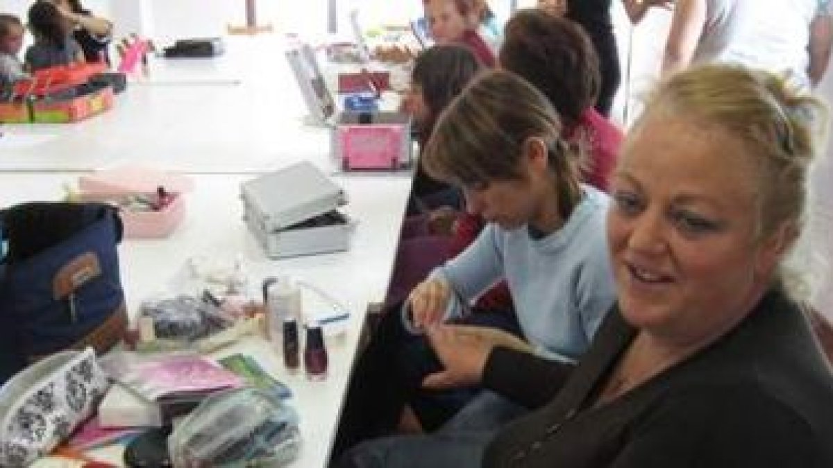 Algunas de las mujeres que asistieron al curso de San Pedro Castañero.