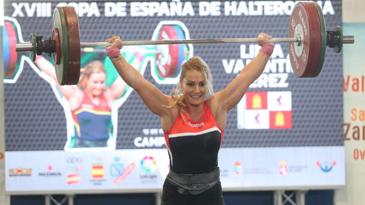 Lidia Valentín sumó un nuevo oro para su palmarés, esta vez en su casa de Camponaraya.