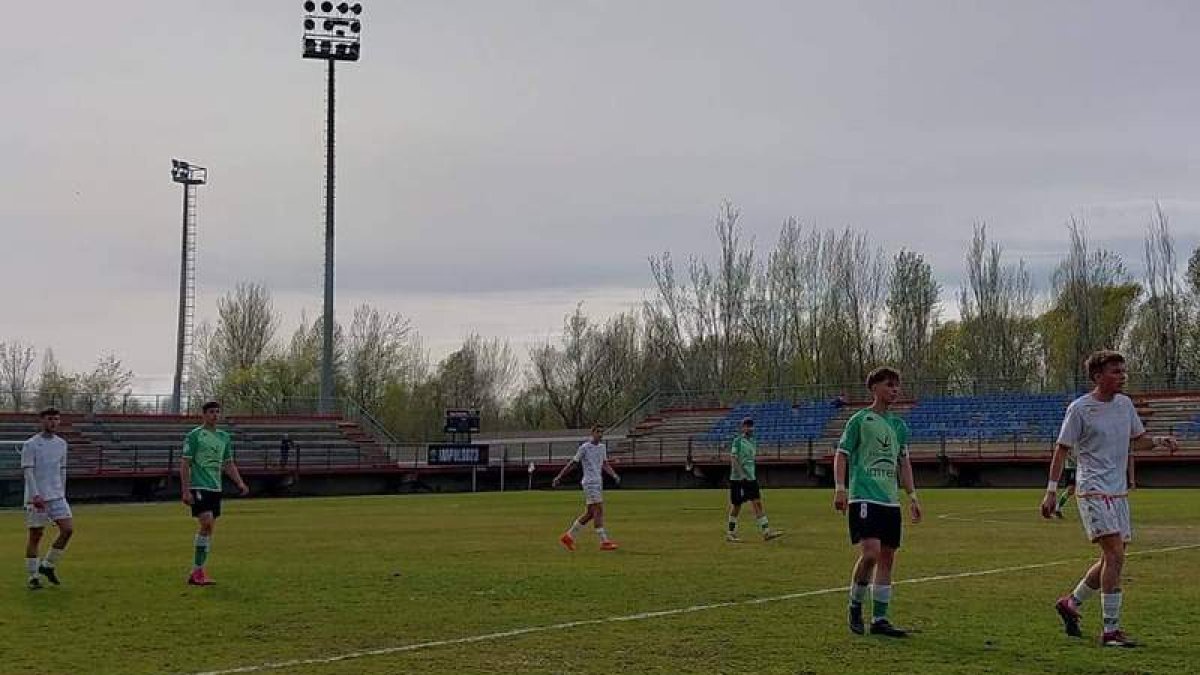 Los leoneses sufrieron para retener los tres puntos y se agarran a la salvación. CYDL