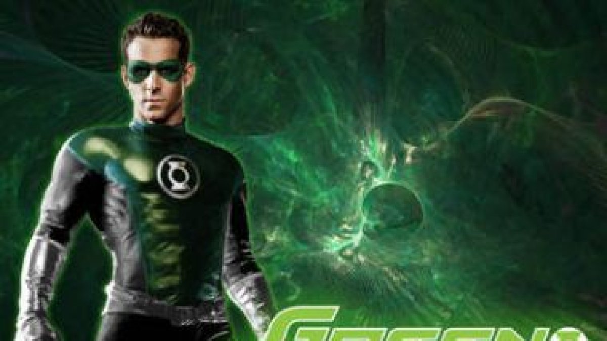 El actor Ryan Reynolds interpreta al famoso superhéroe en Green Lantern.